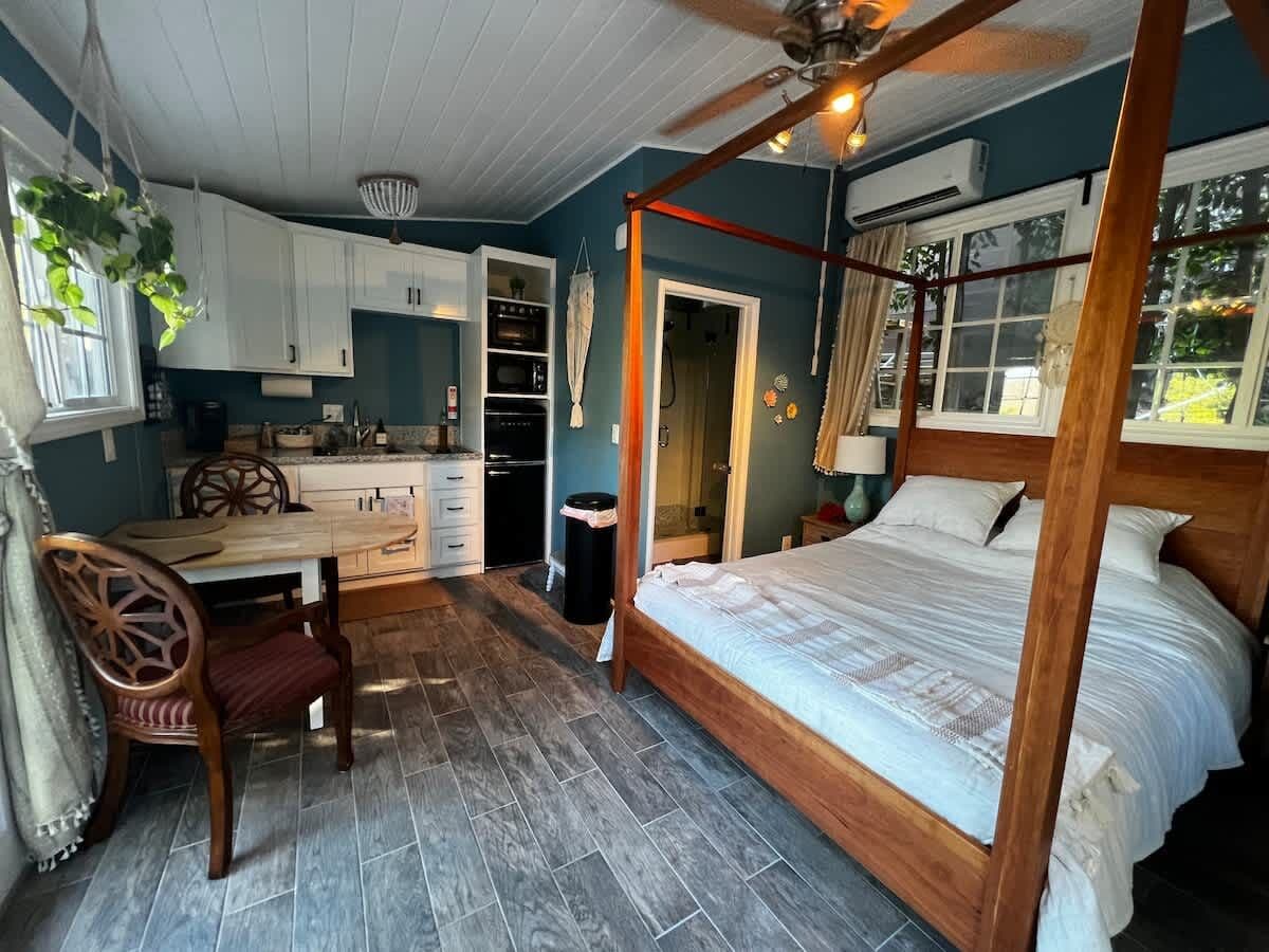 Zen Den + Farmhouse - Photo 3